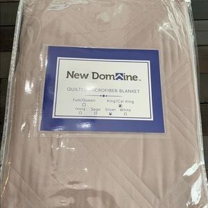 New Domaine quilted Blanket K/CK
